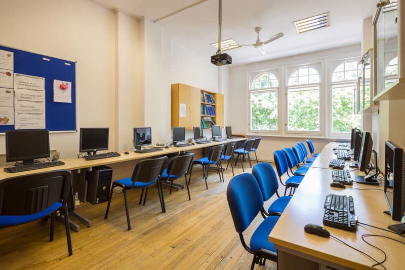 LSI London دورة مكثفة 30 مع اللغة الإنجليزية للأعمال - Uni4edu