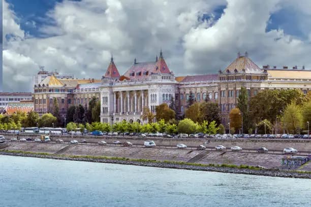 Budapest University of Technology and Economics - Uni4edu