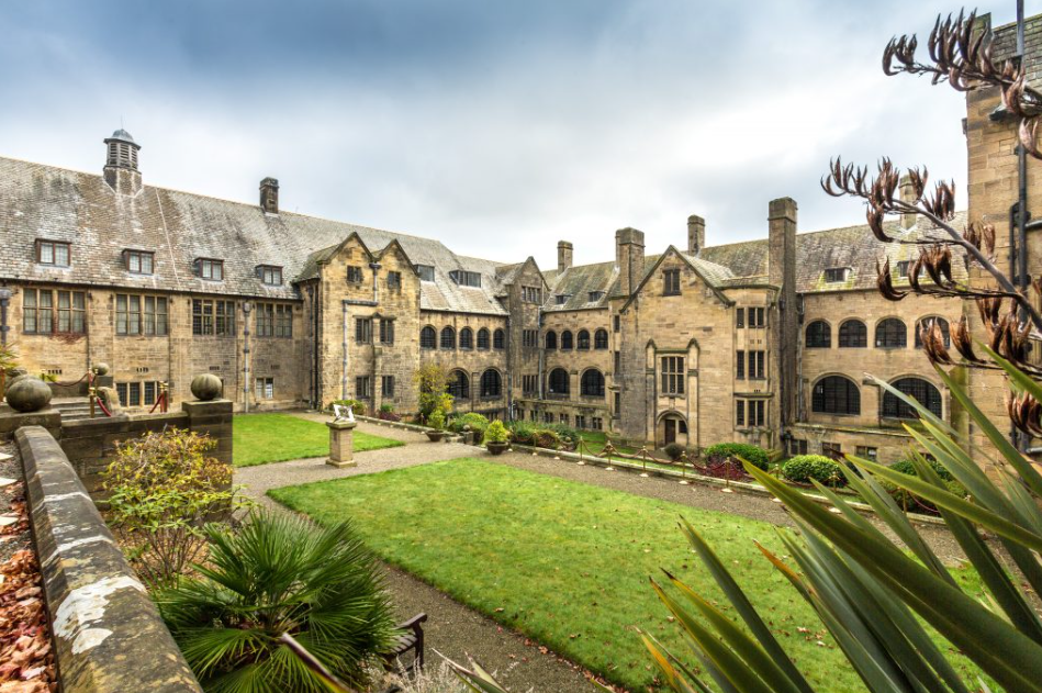Prifysgol Bangor University - Uni4edu