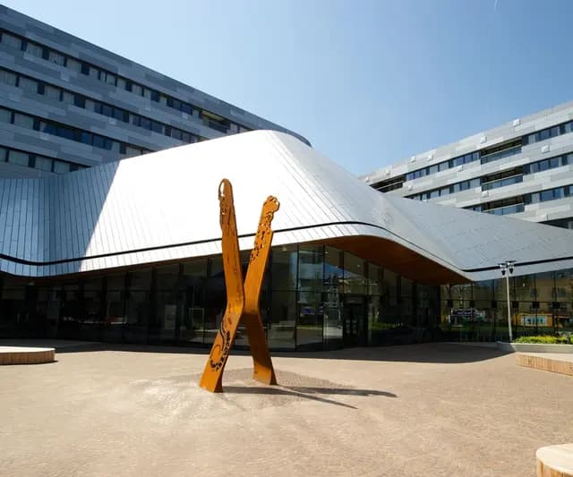 Twin London Inglés intensivo + habilidades comunicativas en Twin Eastbourne - Uni4edu