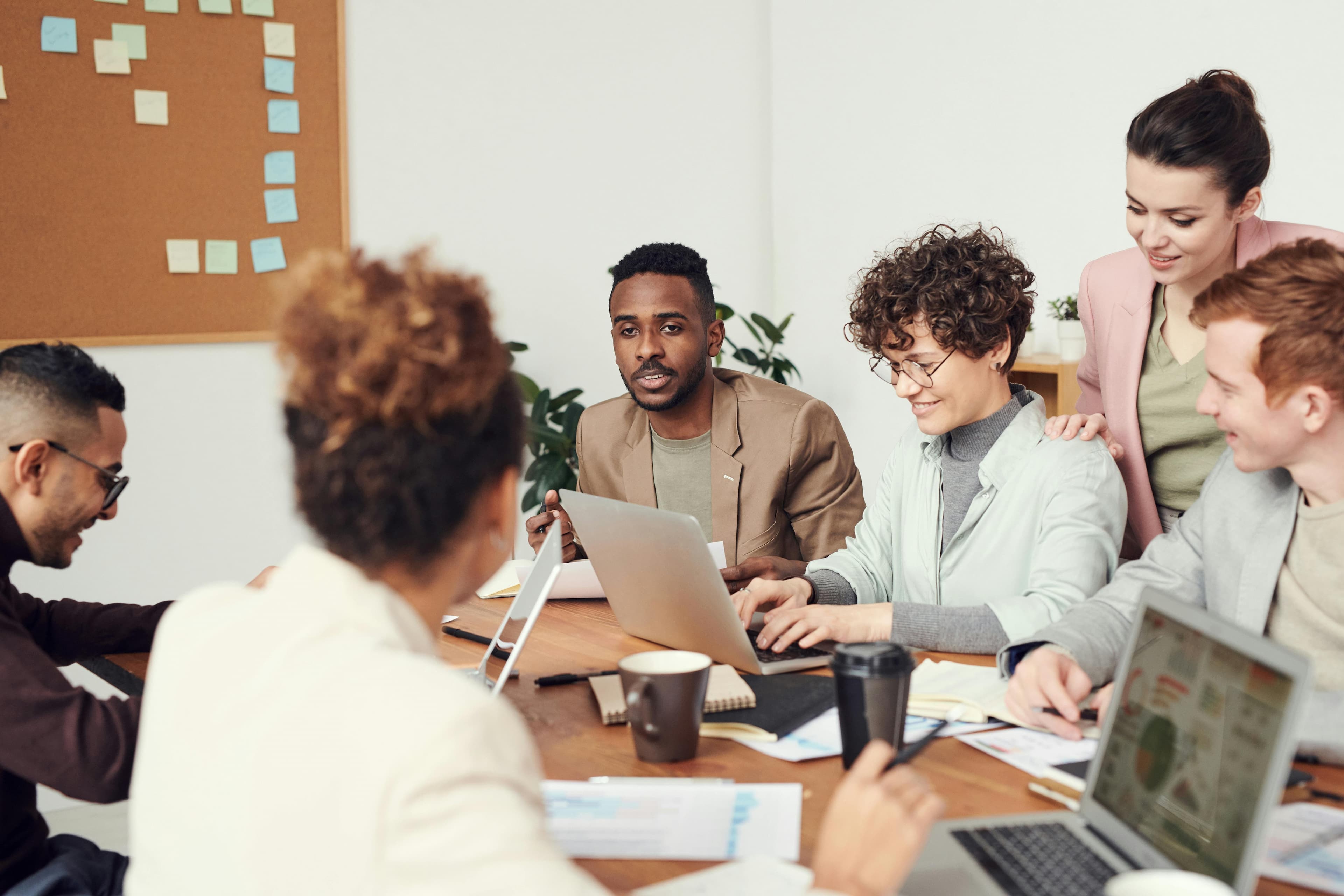 Business Management with a Year in Industry BA - Uni4edu