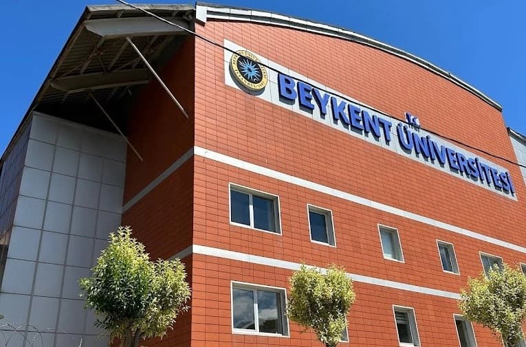 Radio, Televisyen dan Pawagam - Uni4edu