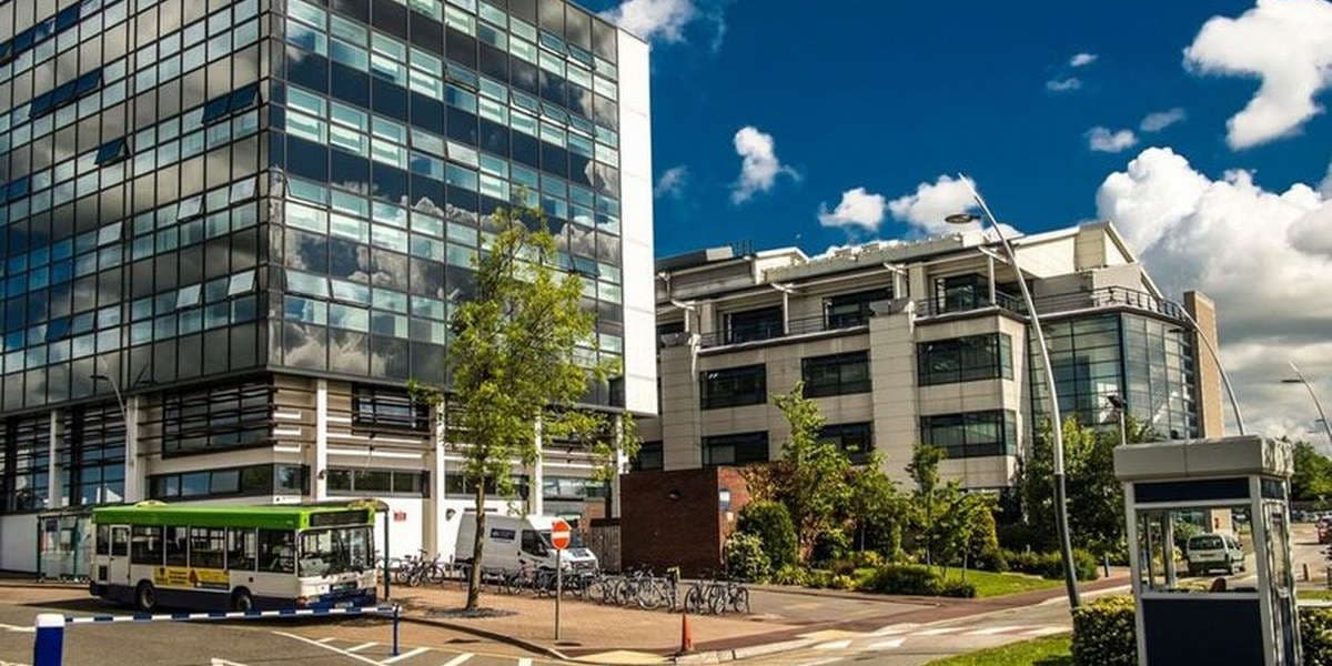 Quantity Surveying and Commercial Management (Hons) - Uni4edu