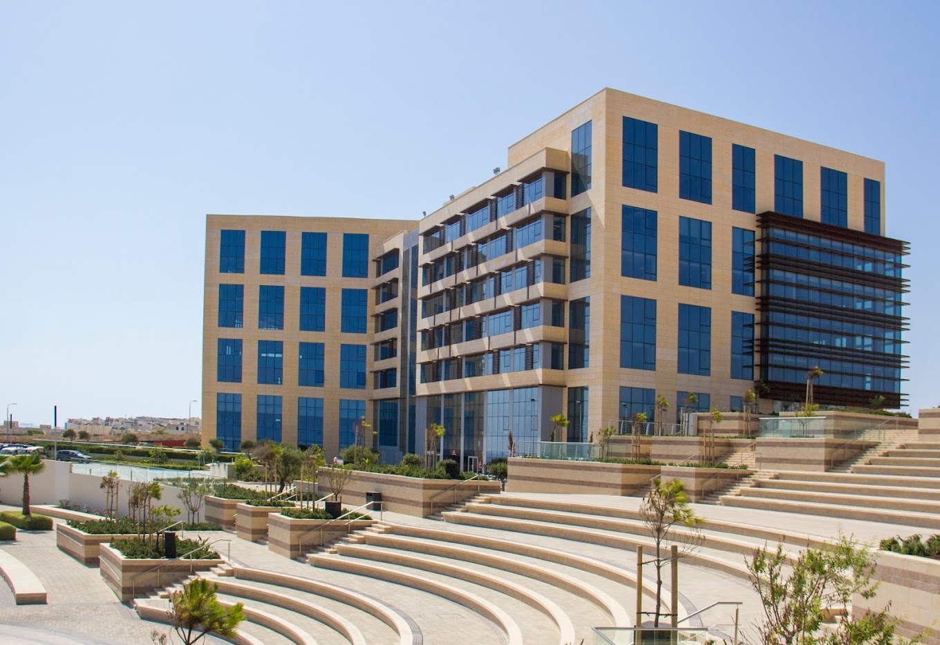 Management with Human Resources - Uni4edu