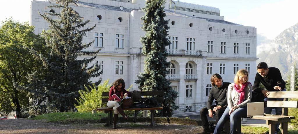 الأمن والاستخبارات والدراسات الاستراتيجية - Uni4edu