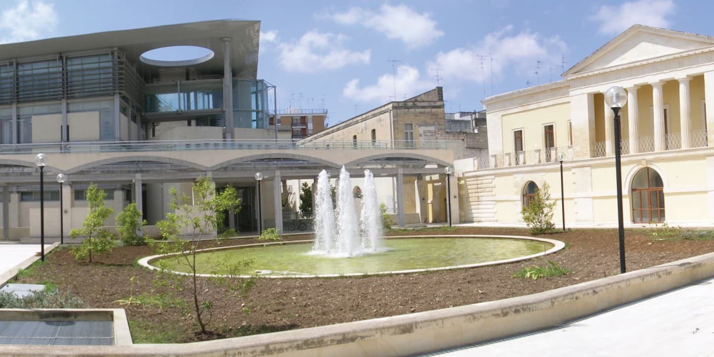 Communication, médias numériques, journalisme - Uni4edu