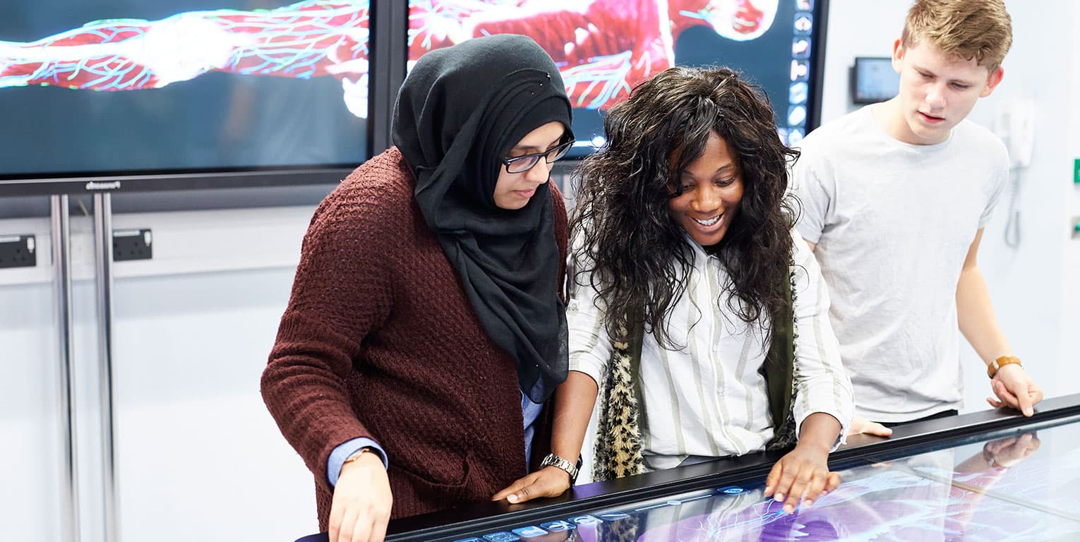 법의학 및 의학 BSc (Hons) - Uni4edu