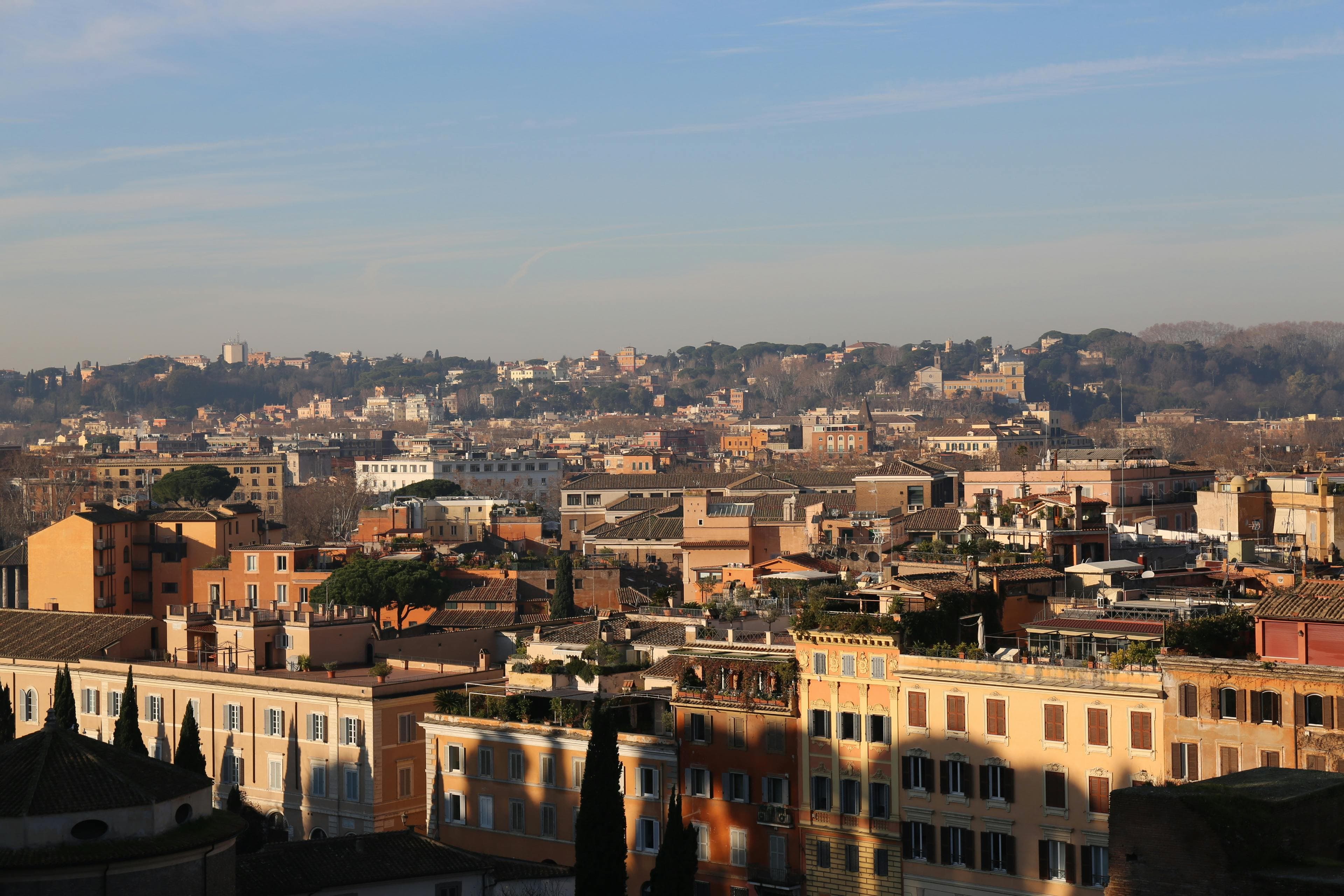 Language School in Italy - Uni4edu