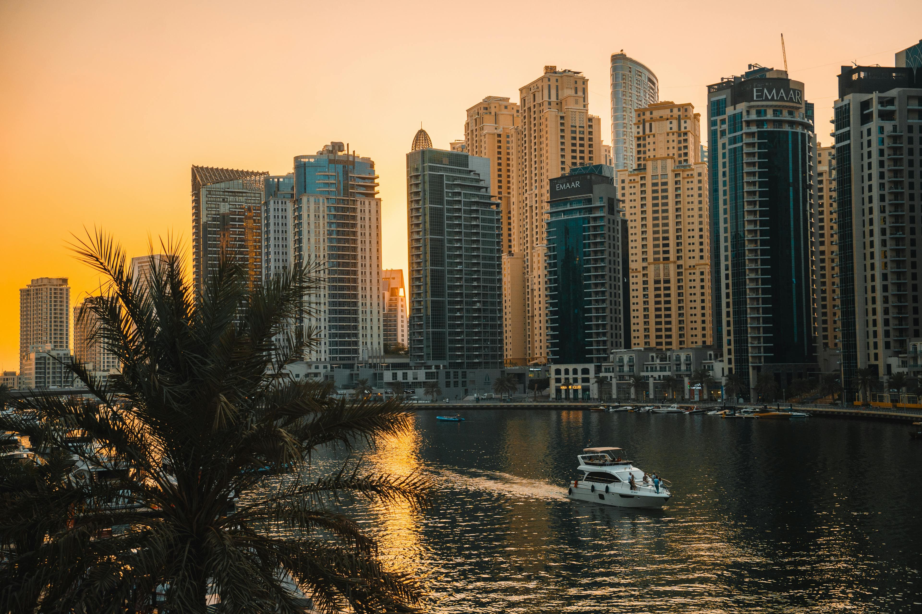 Language Schools in United Arab Emirates - Uni4edu