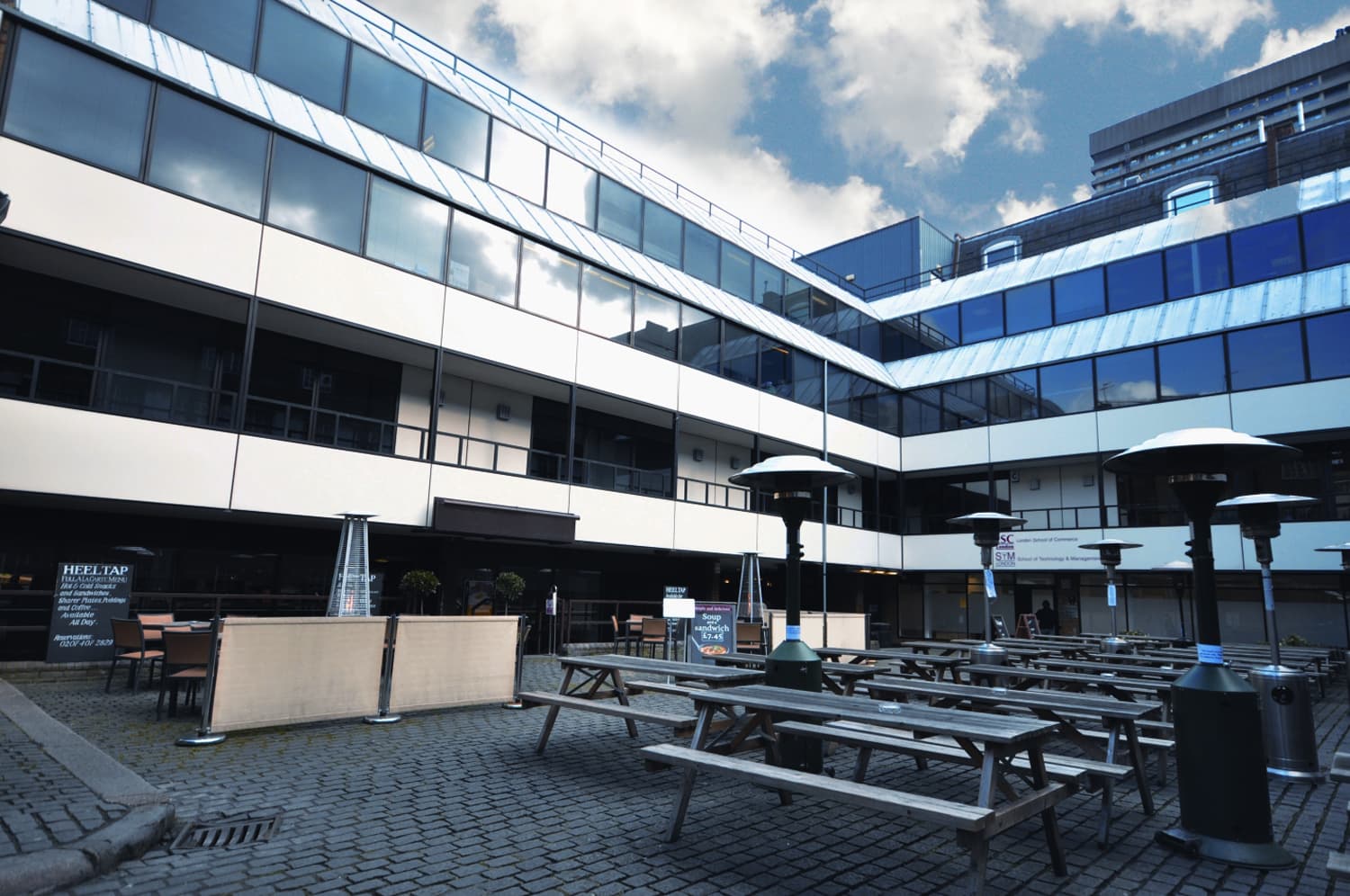 Scuola di Commercio di Londra - Uni4edu