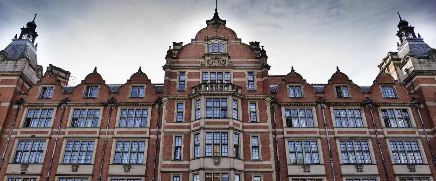 London School of Economics - Uni4edu