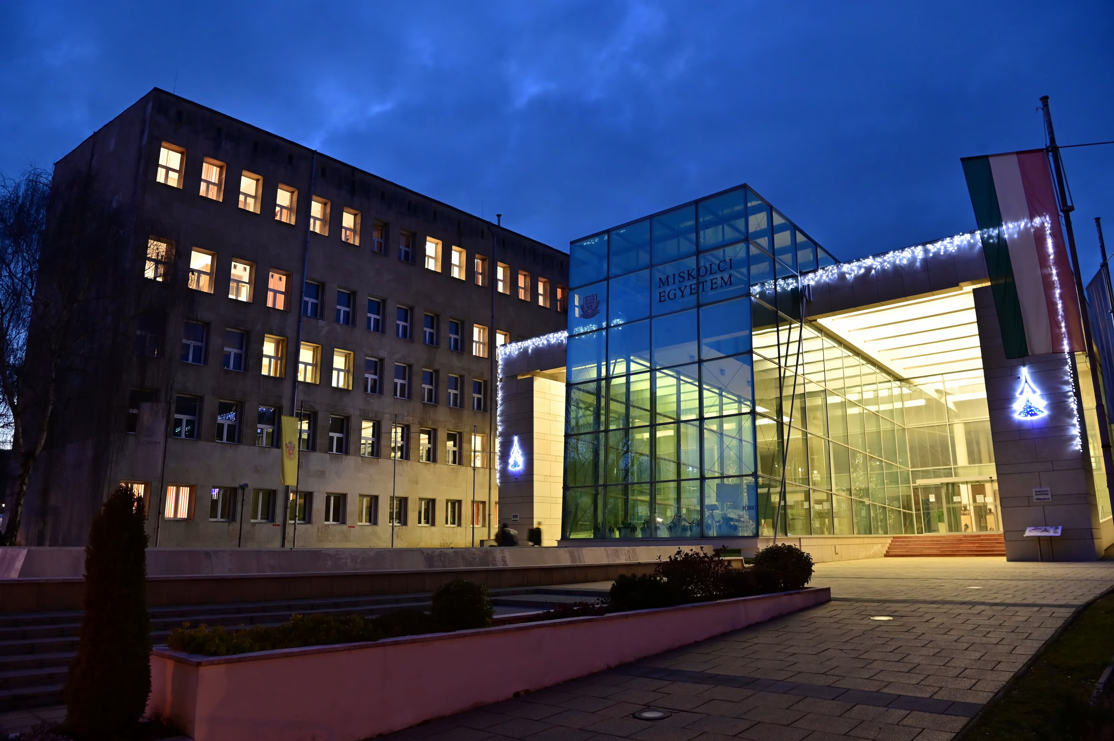 ミシュコルツ大学 - Uni4edu