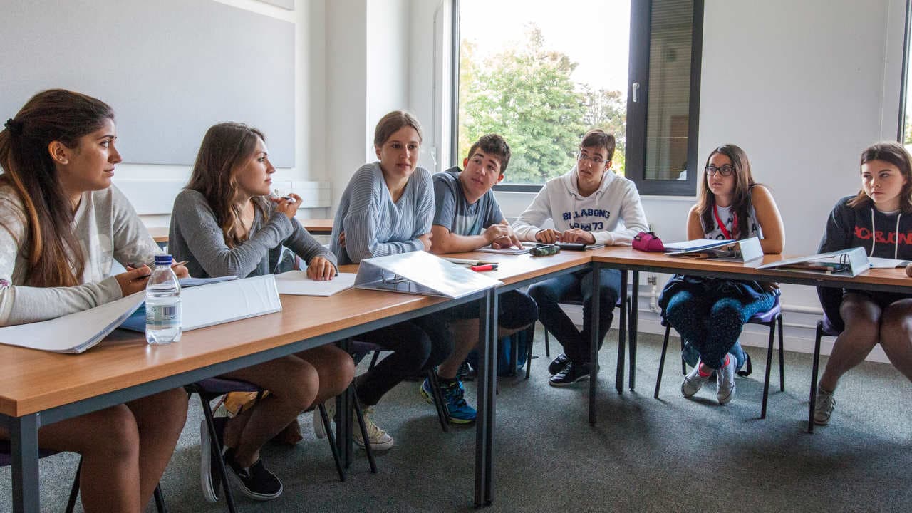 Professional English Language Schools: Advance Your Career Abroad