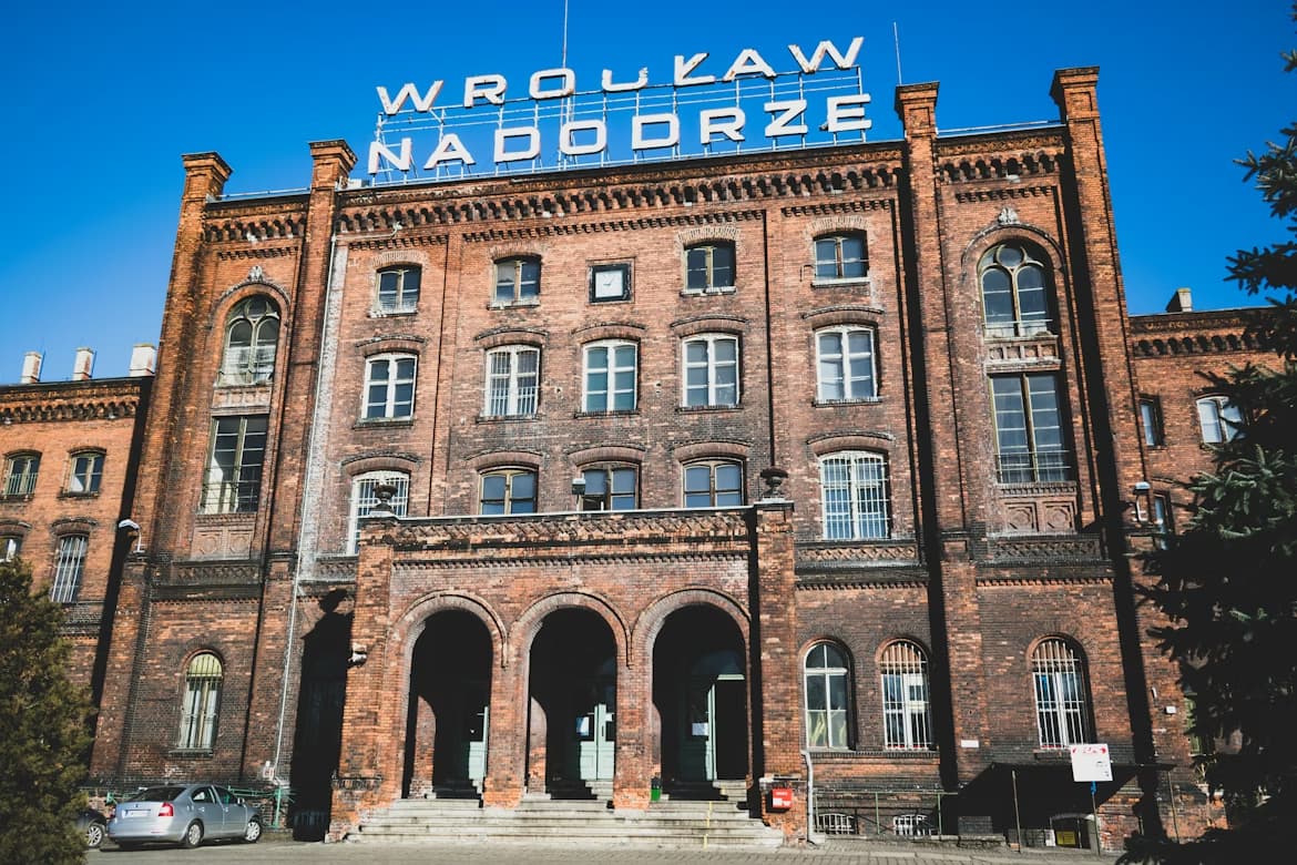 University of Business in Wroclaw (WSH) - Uni4edu