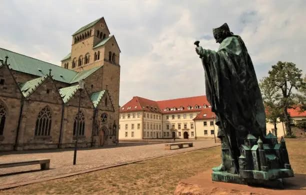 University of Hildesheimm - Uni4edu