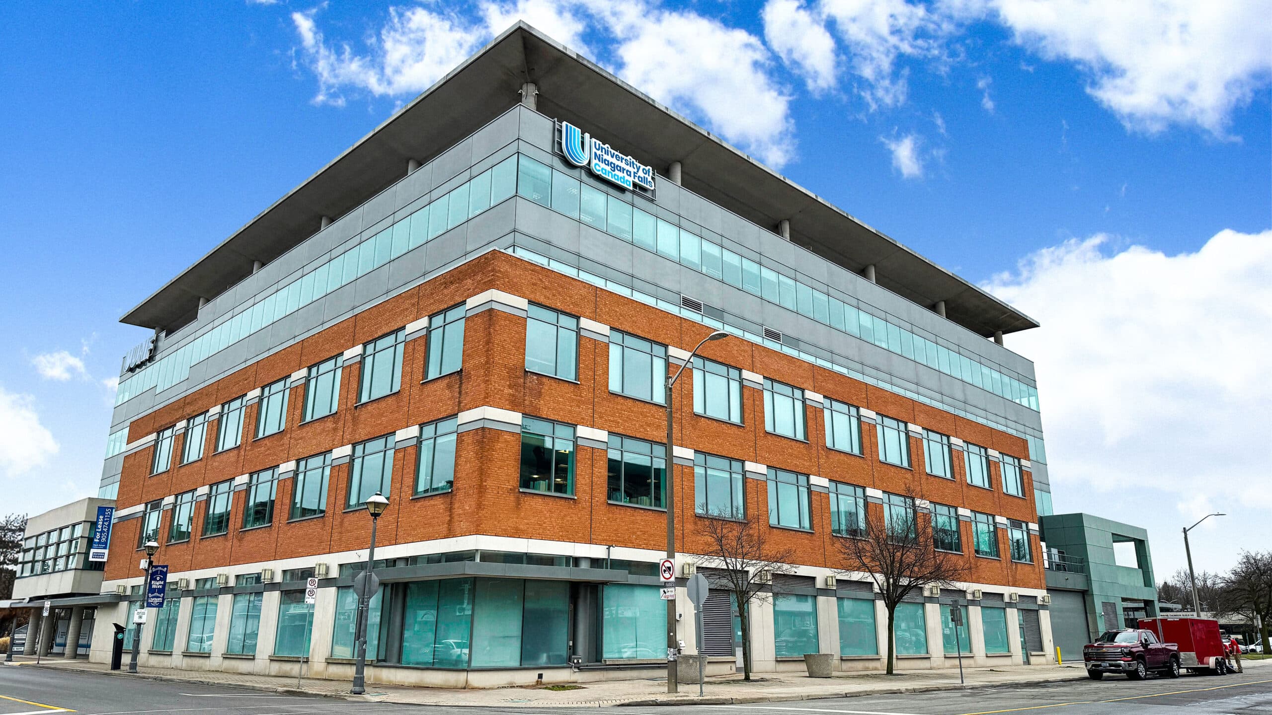 University of Niagara Falls Canada - Uni4edu