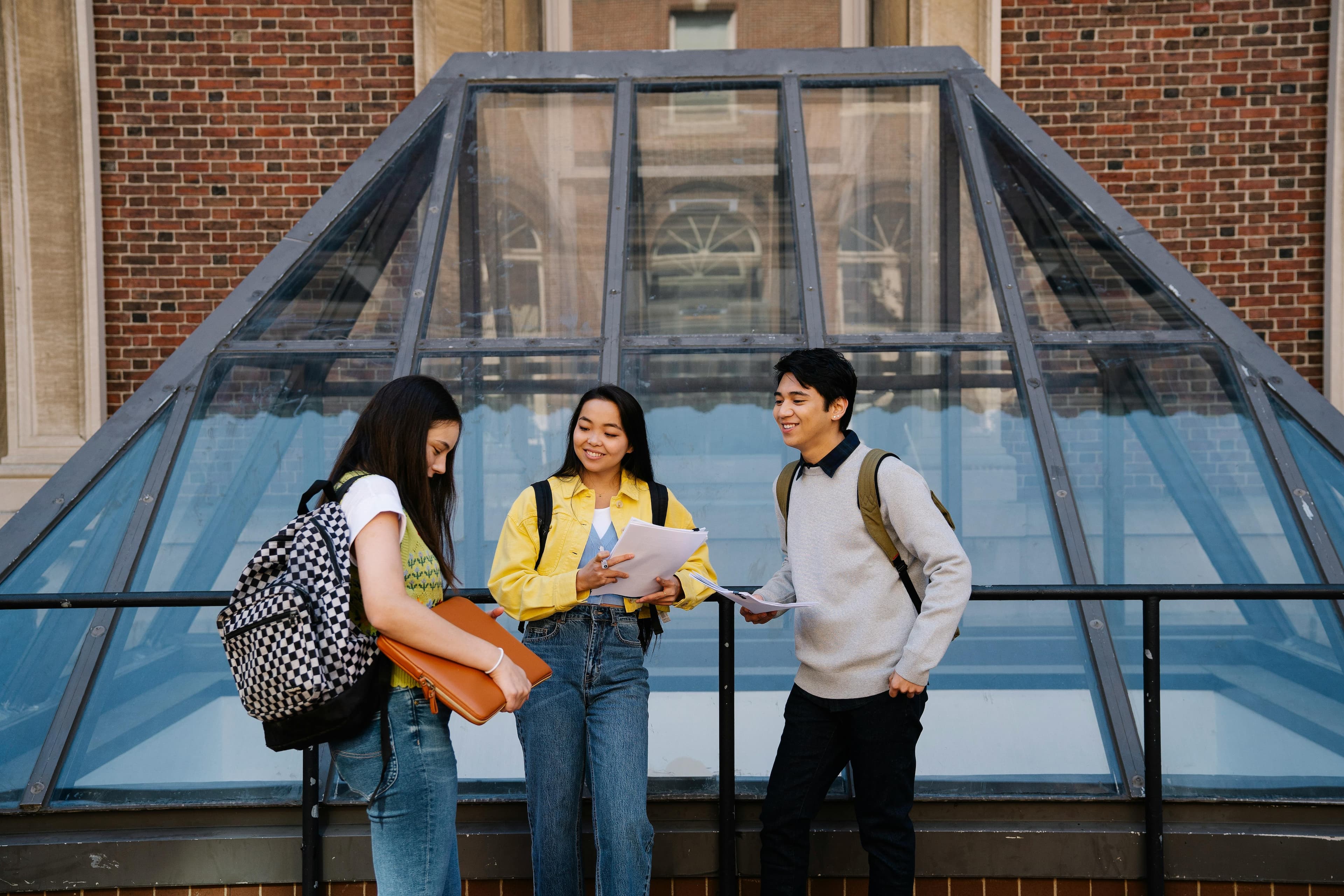 International Communication MA - Uni4edu