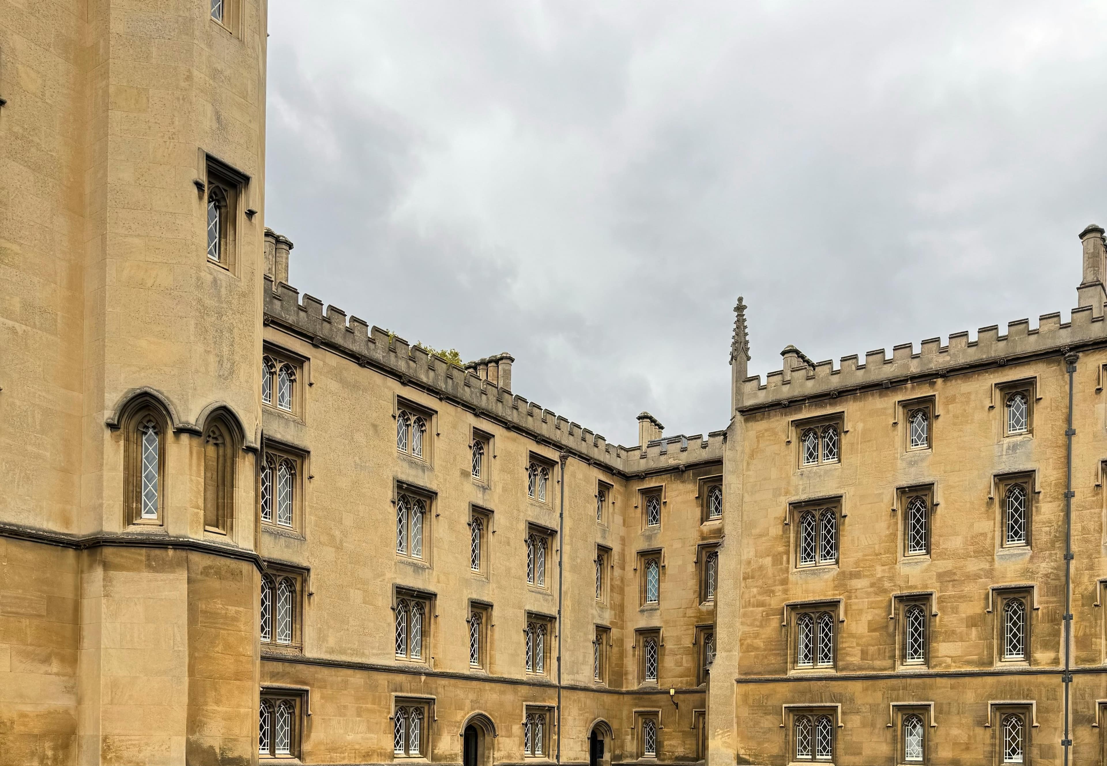 Building Surveying (with Work Experience) BSc - Uni4edu